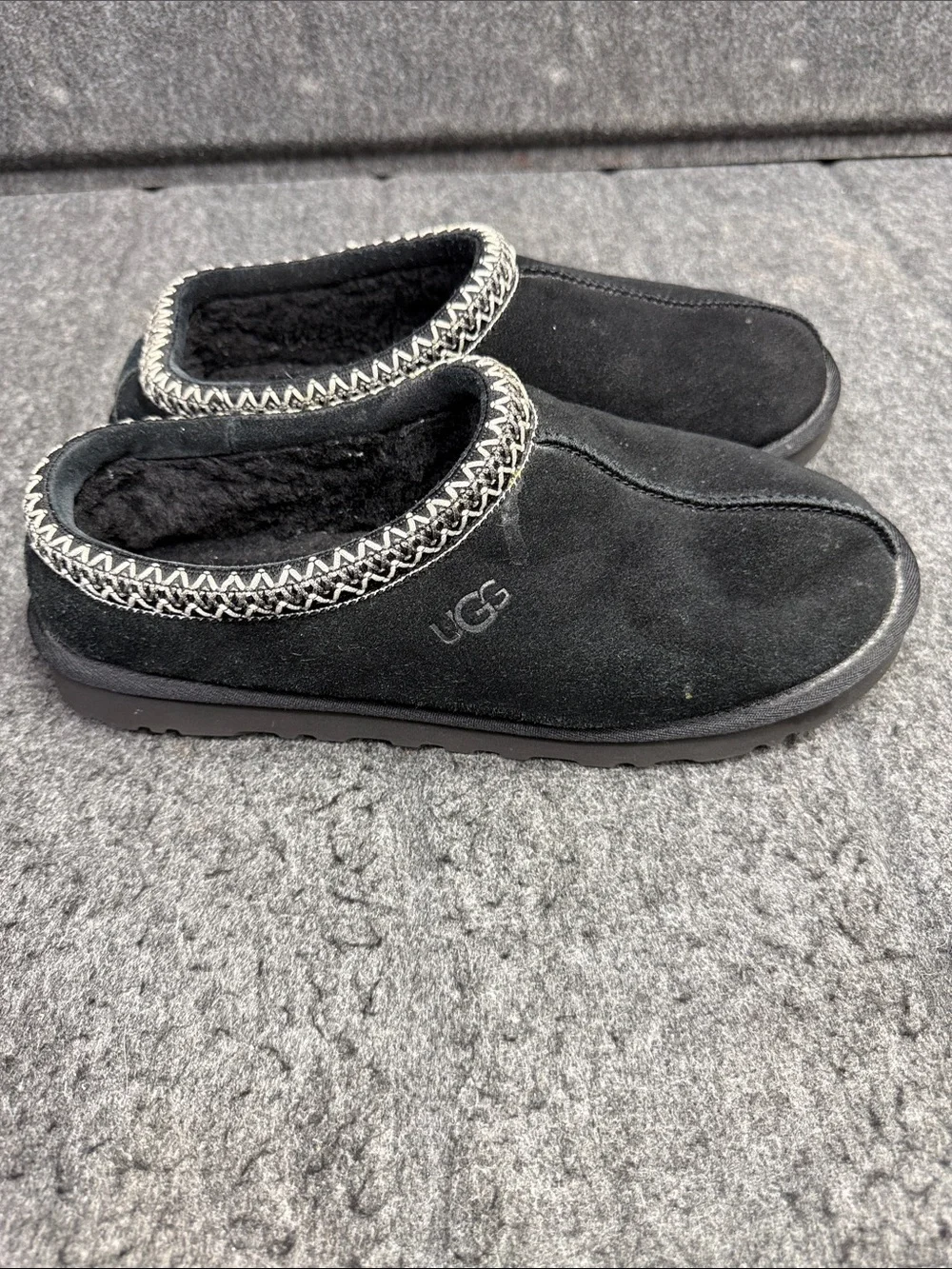 UGG classic slip